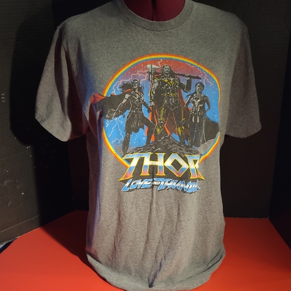 Thor Graphic Gray T-Shirt THOR LOVE AND THUNDER SIZE L MENS GRAPHIC TEE